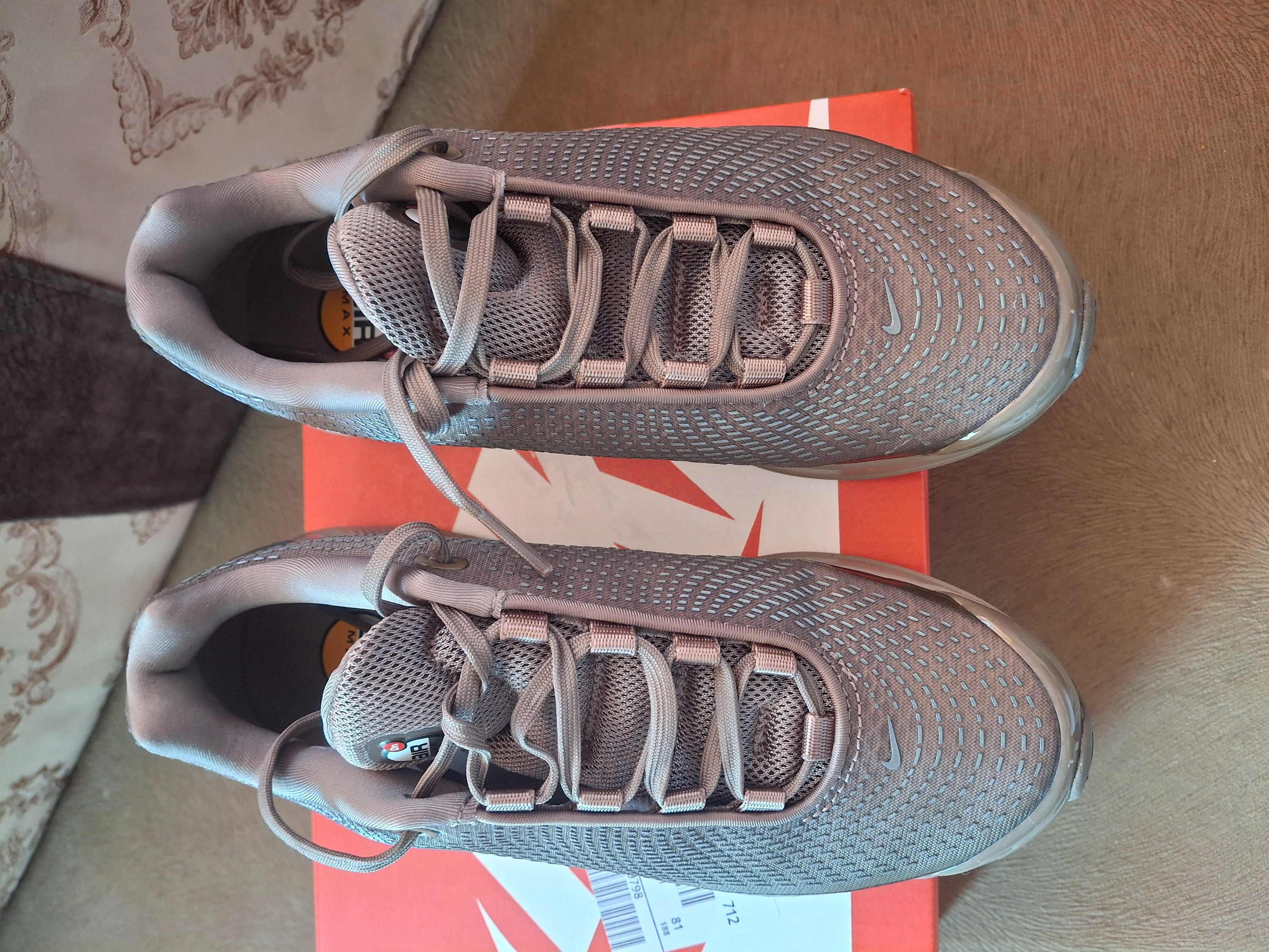 Дамски маратонки Nike W Air Max DN