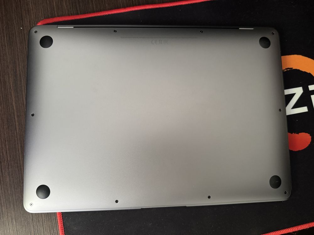 Macbook Air M1 - 2020 (8gb ram)