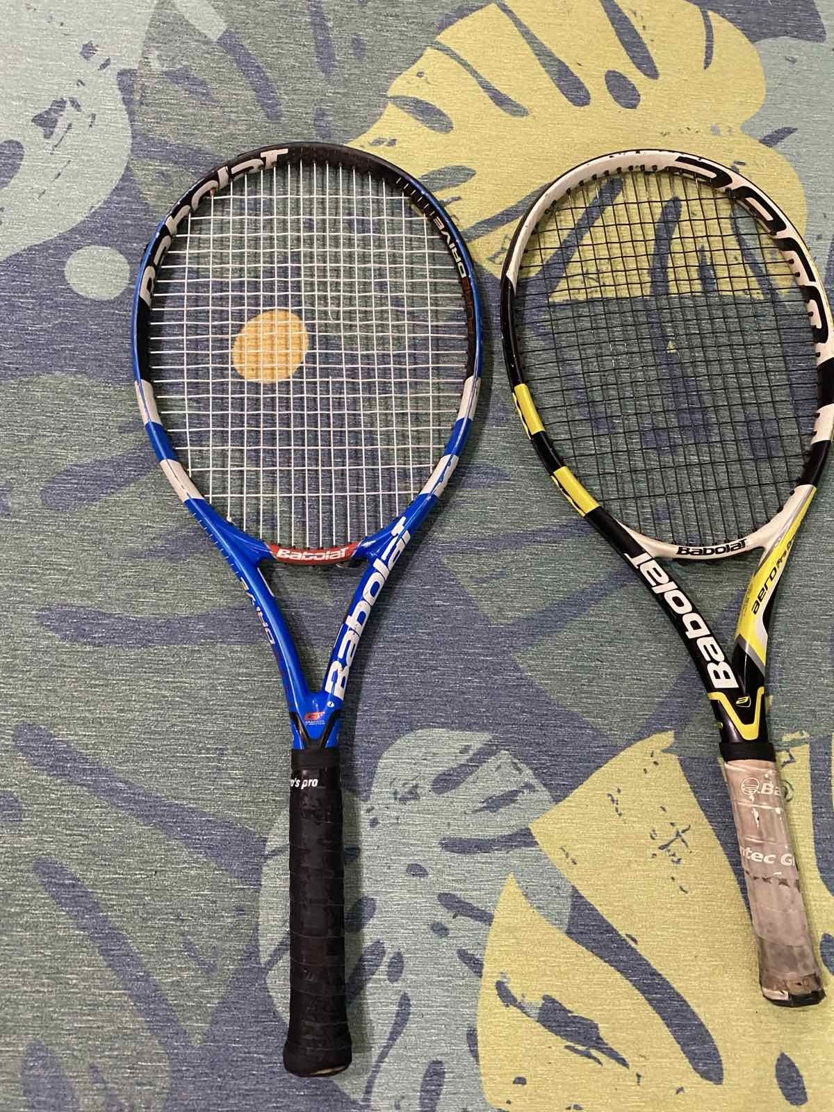 Две тенис ракети - Babolat