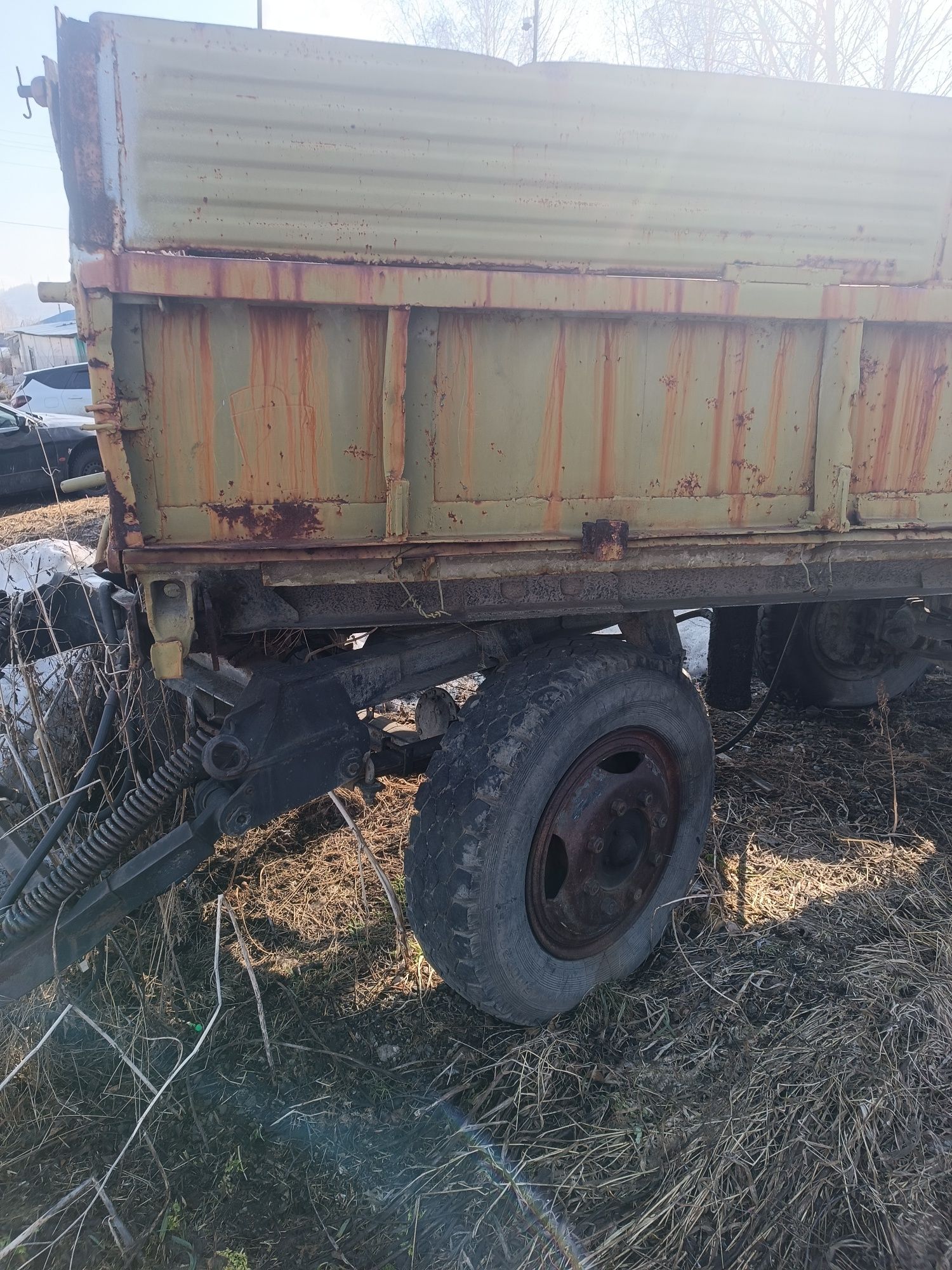 Продам самосвальный прицеп.