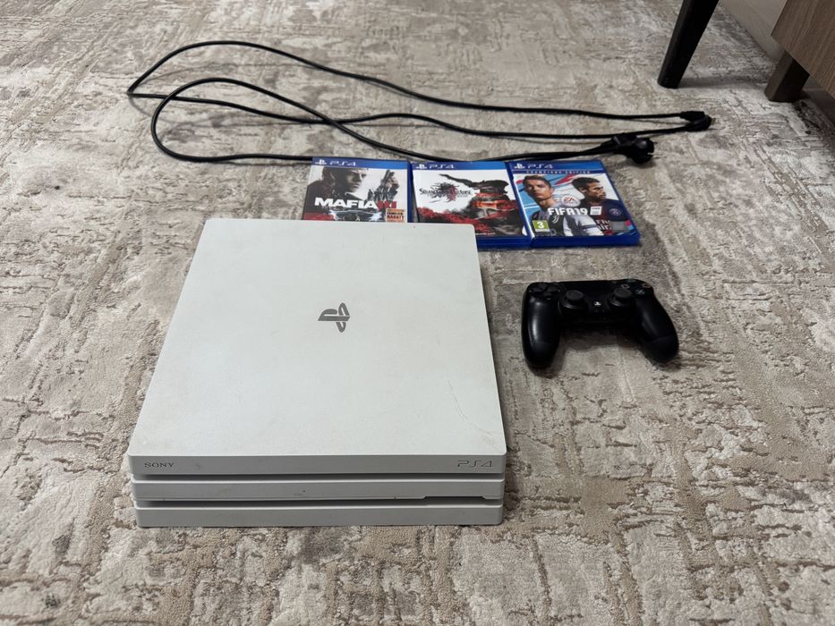 Playstation 4 PRO 1TB