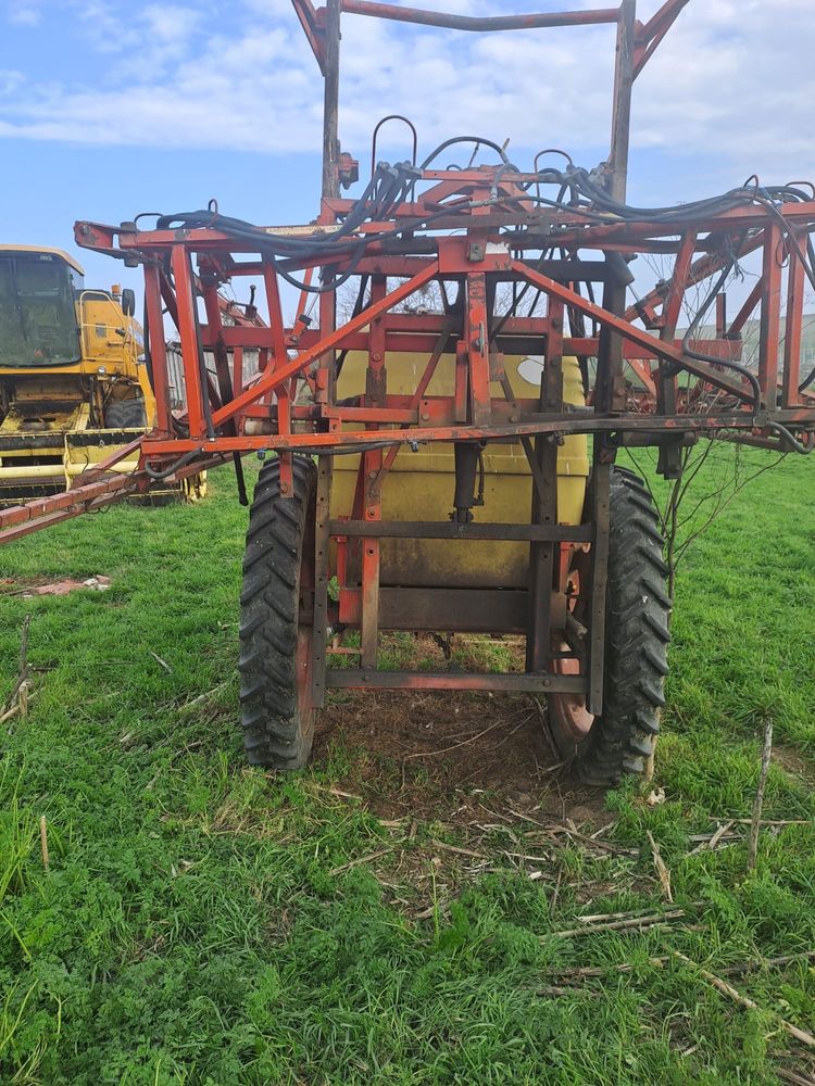 Vand utilaje agricole