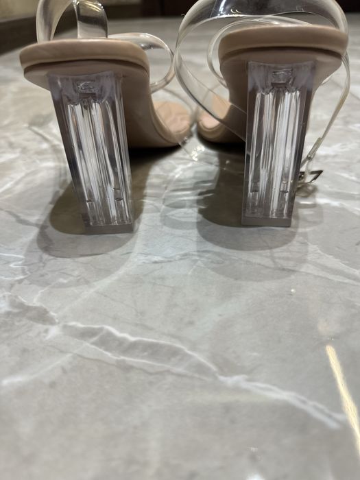 Сандали на ток Shein