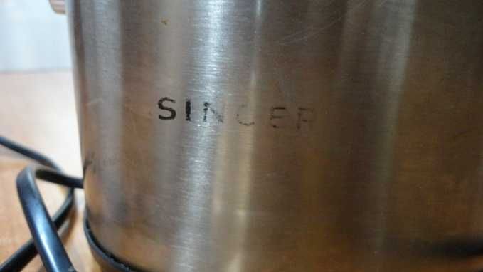 Storcator legume si fructe Singer SJE 700, stare foarte buna