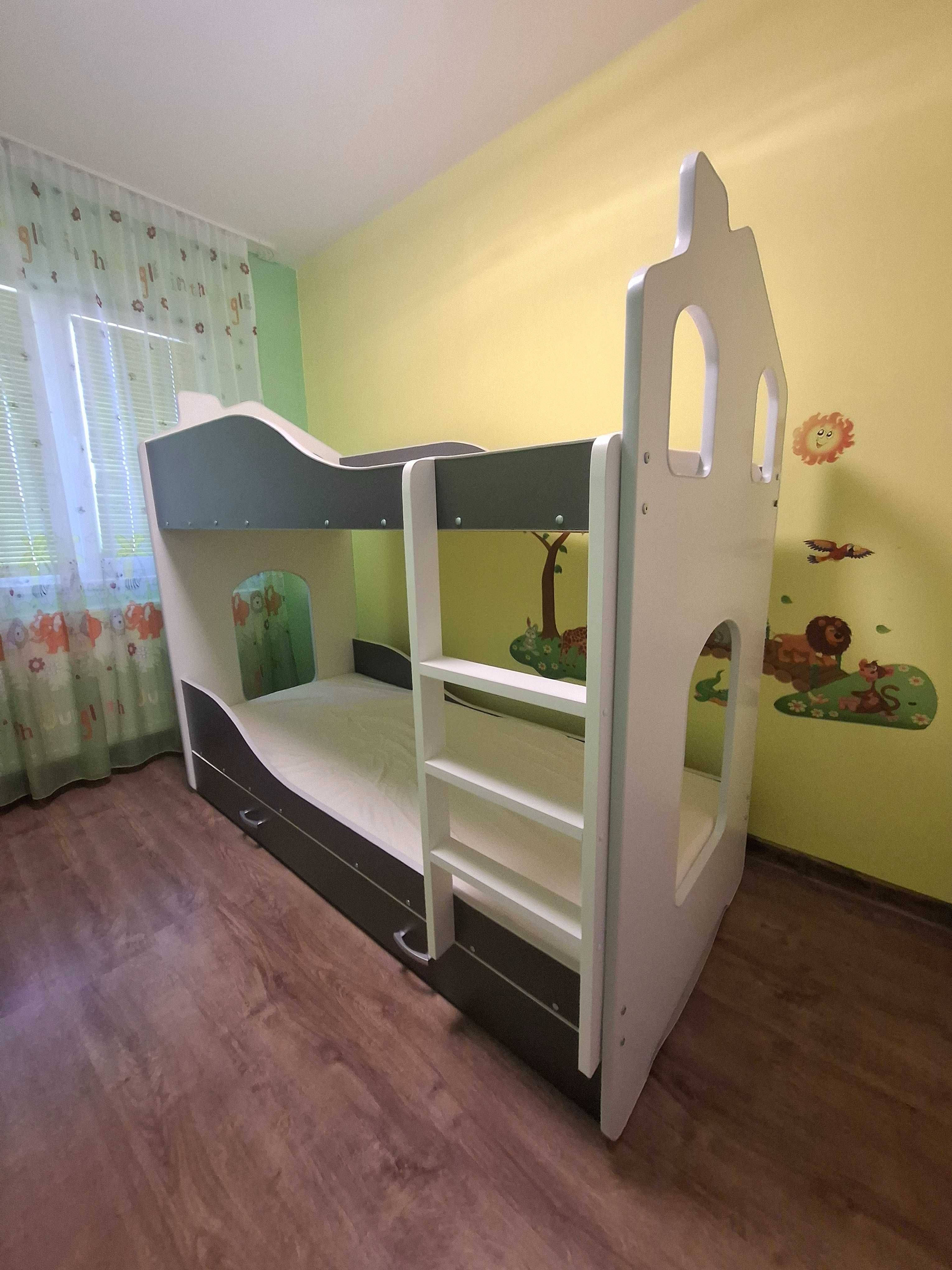 Двуетажно детско легло