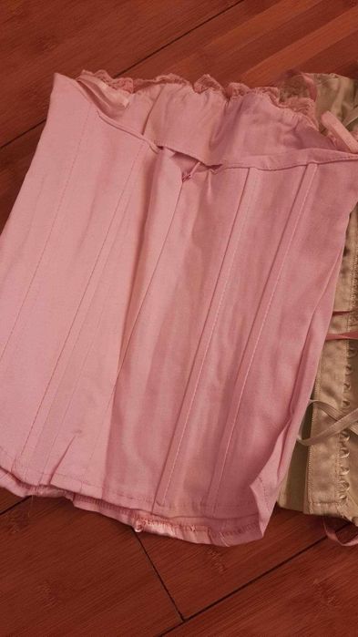 Corsete de dama noi XS și S (calitate f buna)