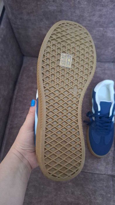 Кроссовки унисекс