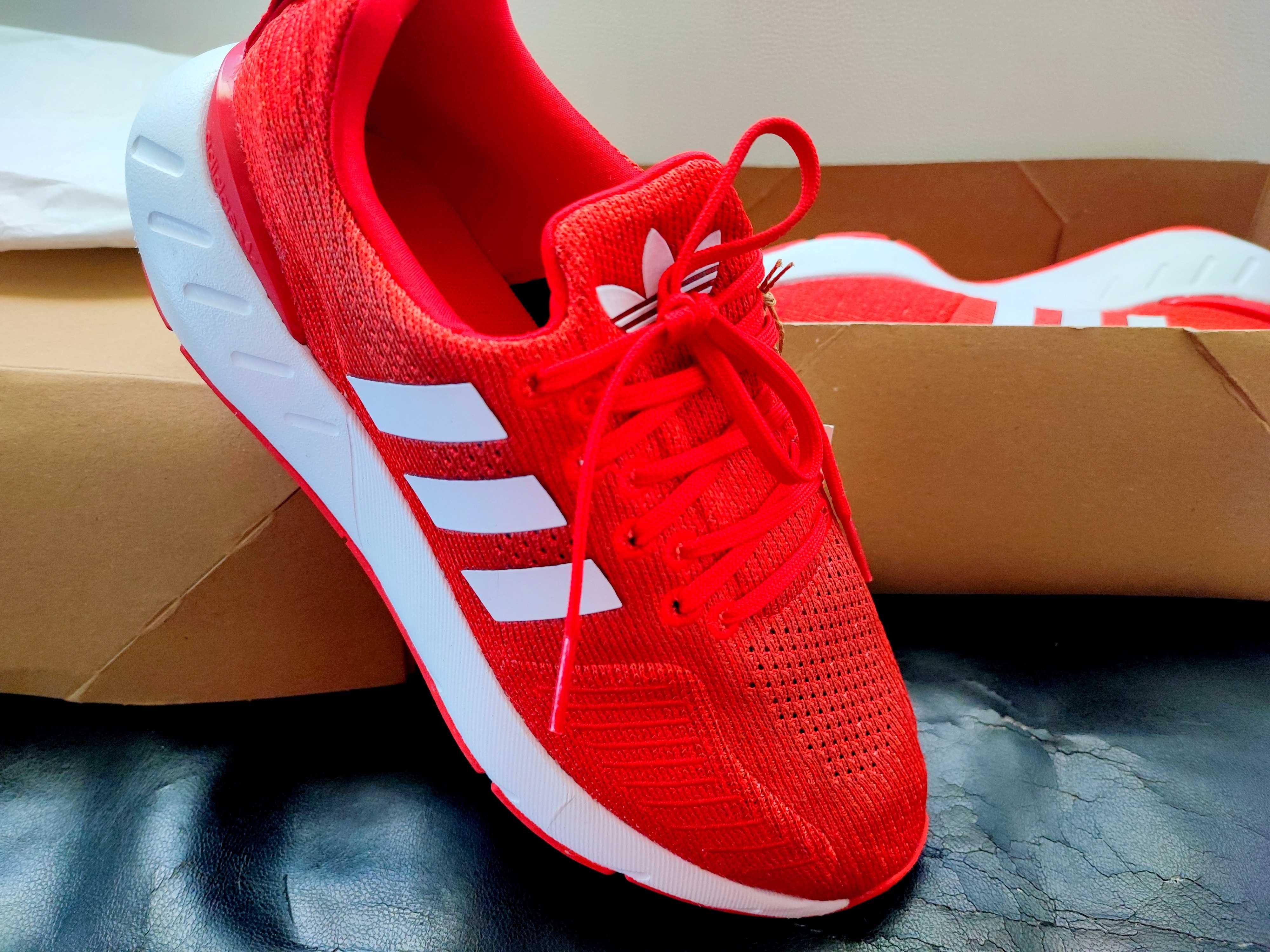 Noi /nepurtati  Marimea 38/24,5 cm, Adidas, Originali 100%
