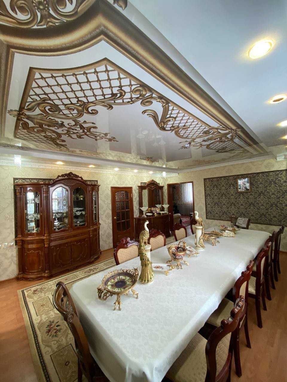 Продам 2х уровневый Коттедж в районе КСК.