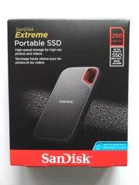 Външен SSD SanDisk 250GB Extreme Portable