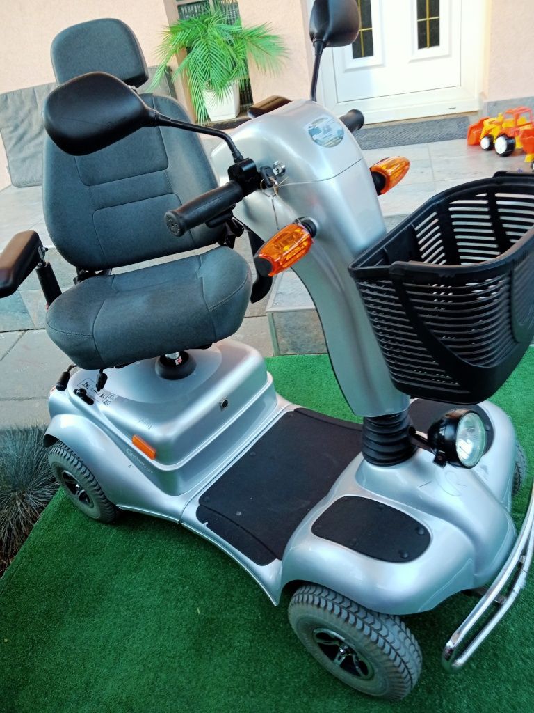 Căruț scuter carucior scaun dizabilități dezabilitati handicap batrani