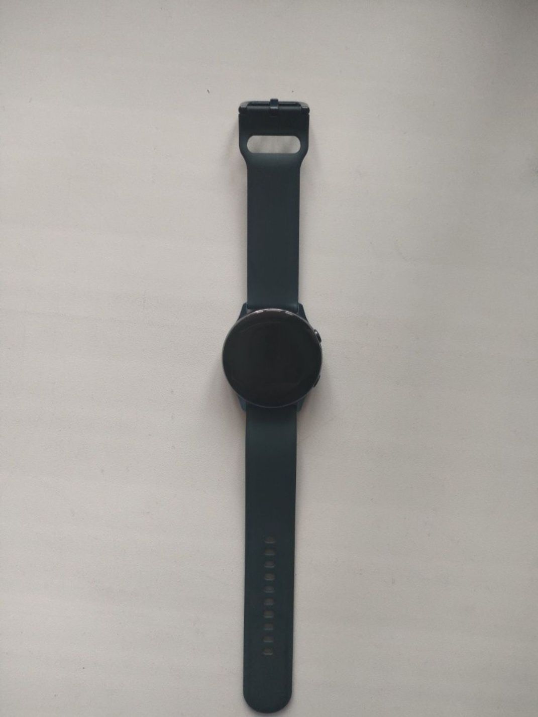 Samsung   galaxy  watch  active. Б/у. В отличном рабочем состоянии.