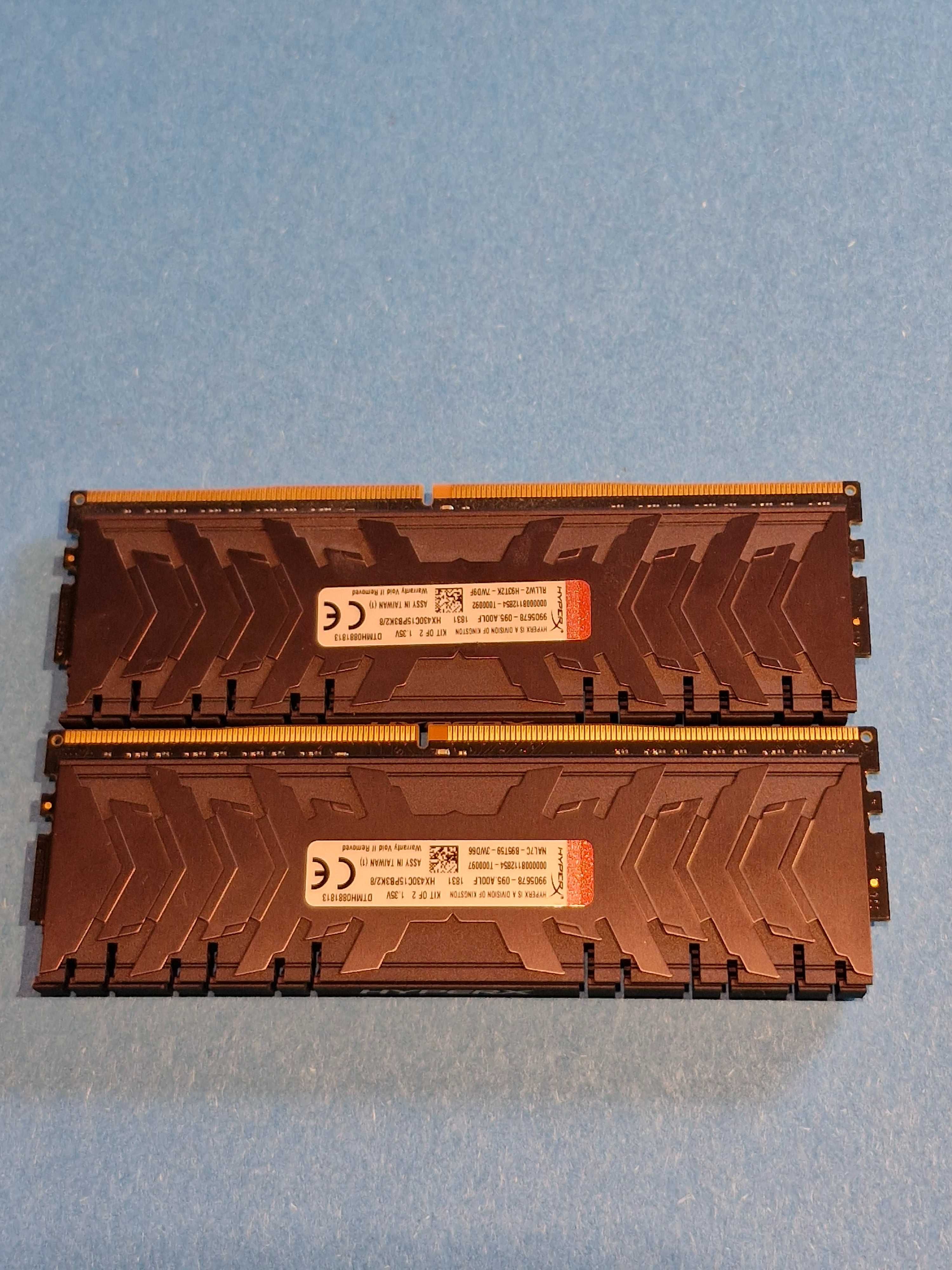 HyperX Predator(2 x 4GB)DDR4 3000MHz+Crucial (2 x 8GB) DDR4 2400MHz