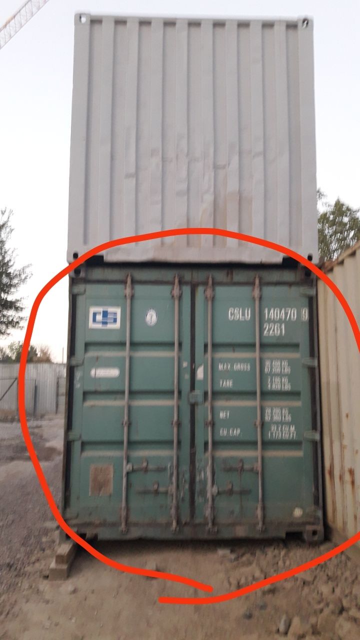 Kantenr sotiladi holati yaxshi. Eshik ,oyna joyi kesilgan.Narxi 600 $