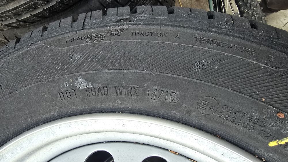 Roata rezerva logan 4x100 Anvelopa 185 65 r15 sandero dacia