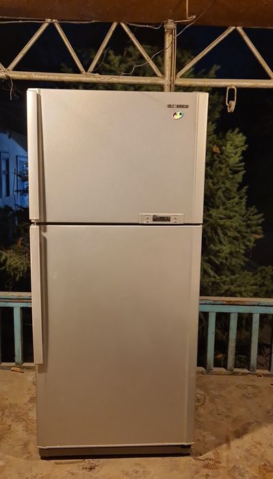 Холодильник SAMSUNG