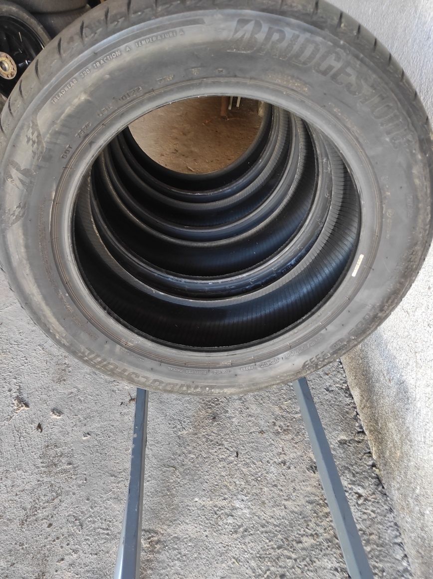 235/55/18 Bridgestone