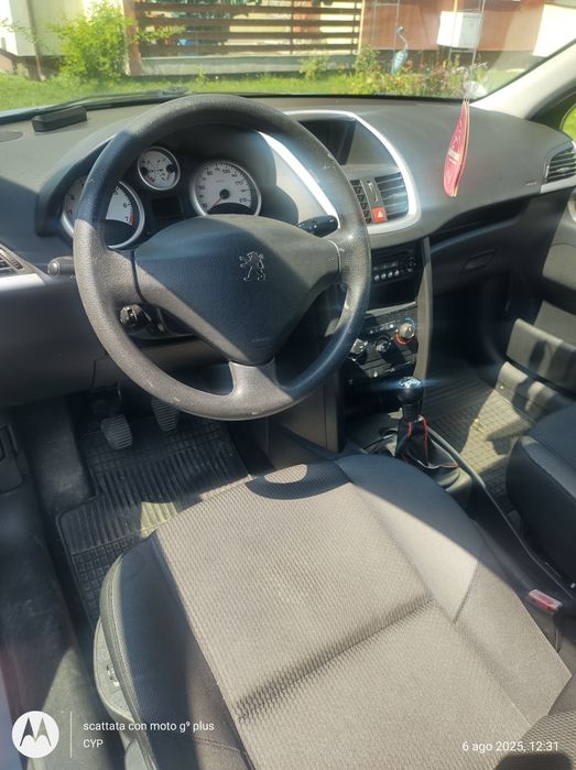 Vând Peugeot 207 benzină euro 5