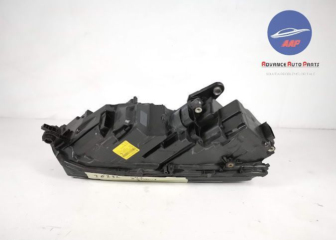 Ляв фар оригинален с ПЪЛЕН LED Шкода Октавия / Skoda Octavia [оригинал