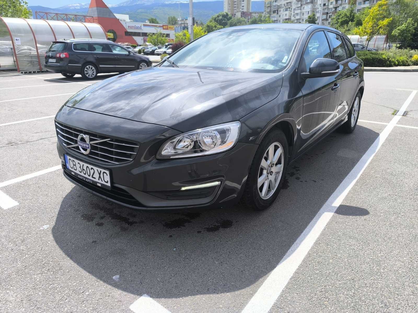 Лек автомобил Volvo V60 4x4