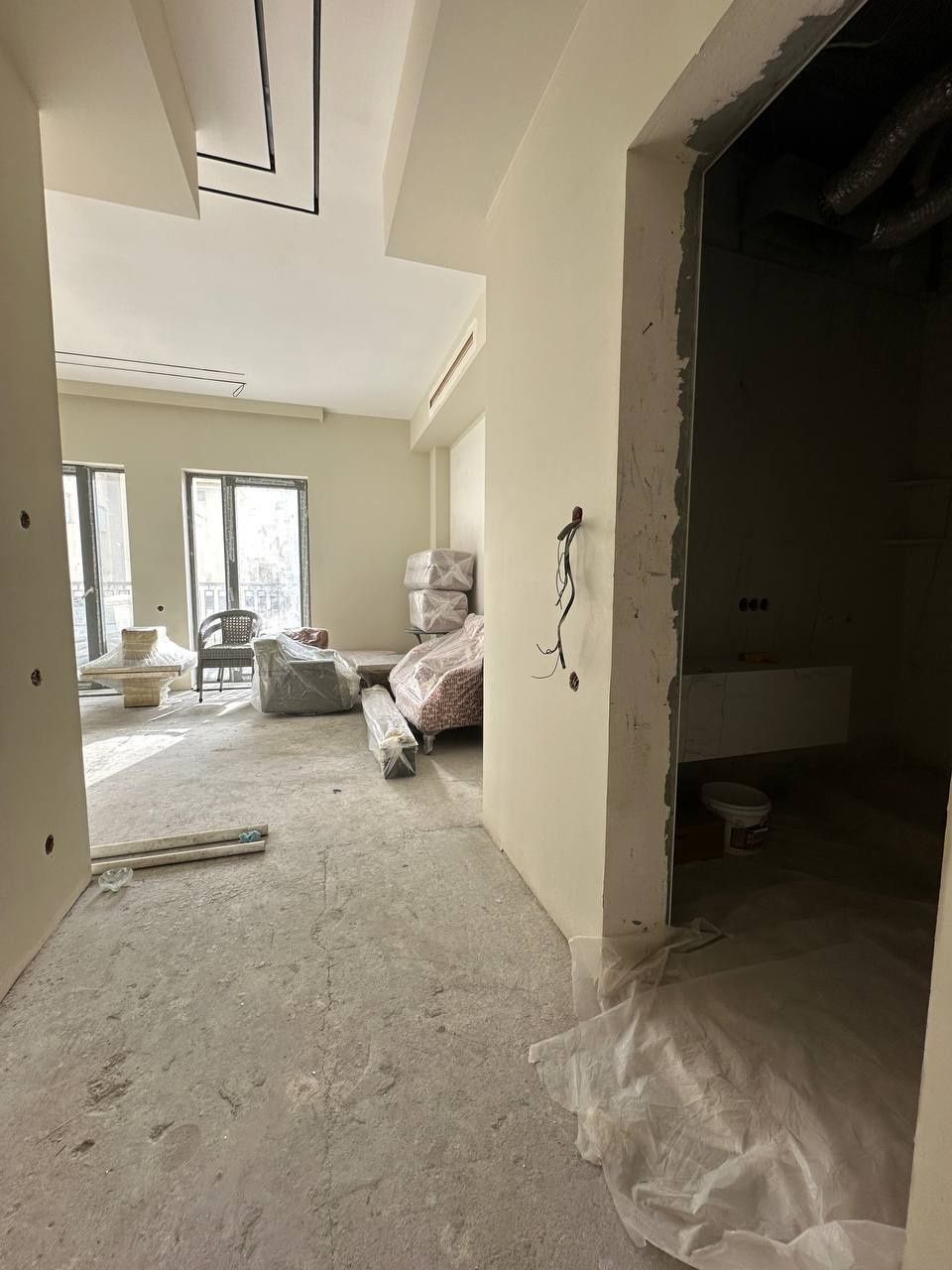 Kvartira продается 4/4/10 на Мирабат Авеню