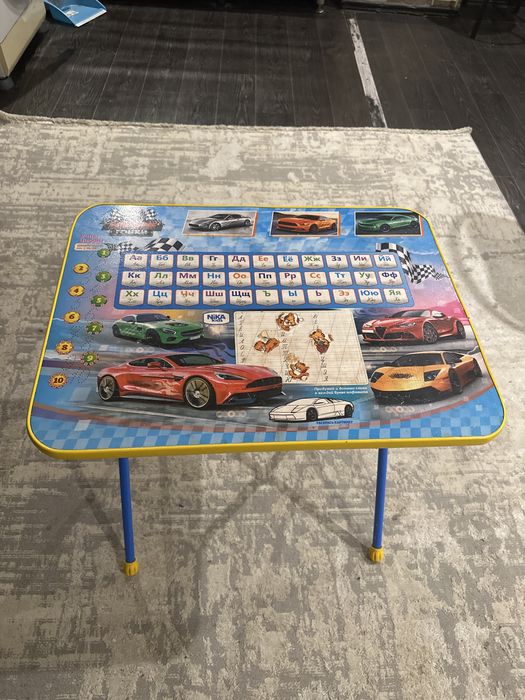 Продам детский столик