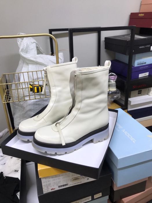 Продам  обувь 38 размер