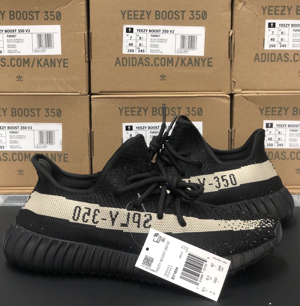 Yeezy Boost 350 V2 Core Black Core White Oreo Yeezy 350 V2 Oreo Black
