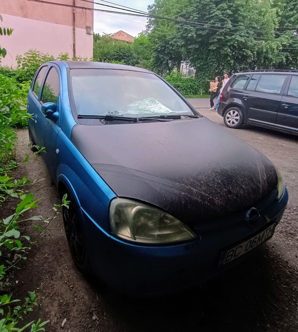 Vând CORSA C 1.0