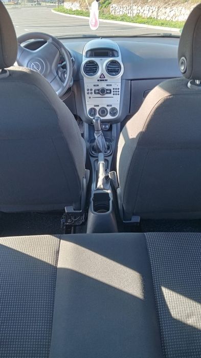 Vând Opel CORSA înmatriculat în România