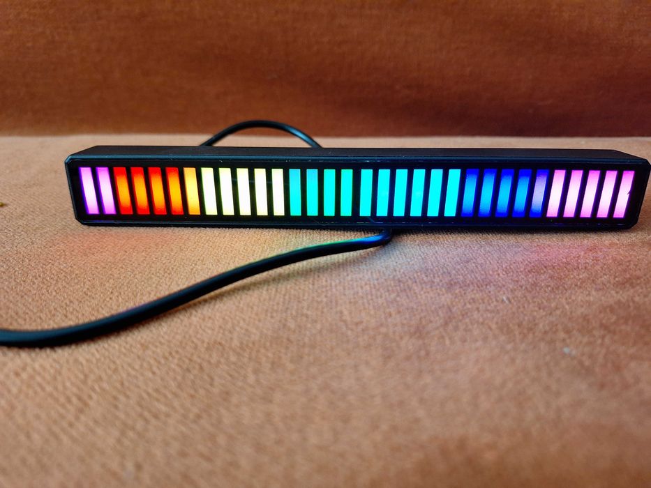Bara cu 32 leduri, lumina ambientala, USB-C, 18 moduri de iluminare