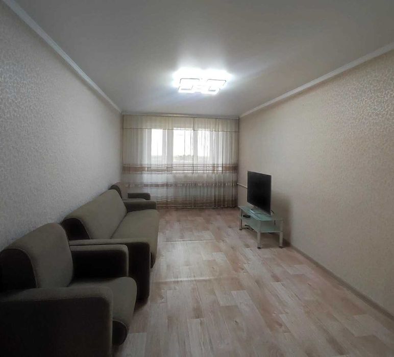 4х комн.квартира на 3 этаже, с ремонтом, мебелью на ул. Школьной.