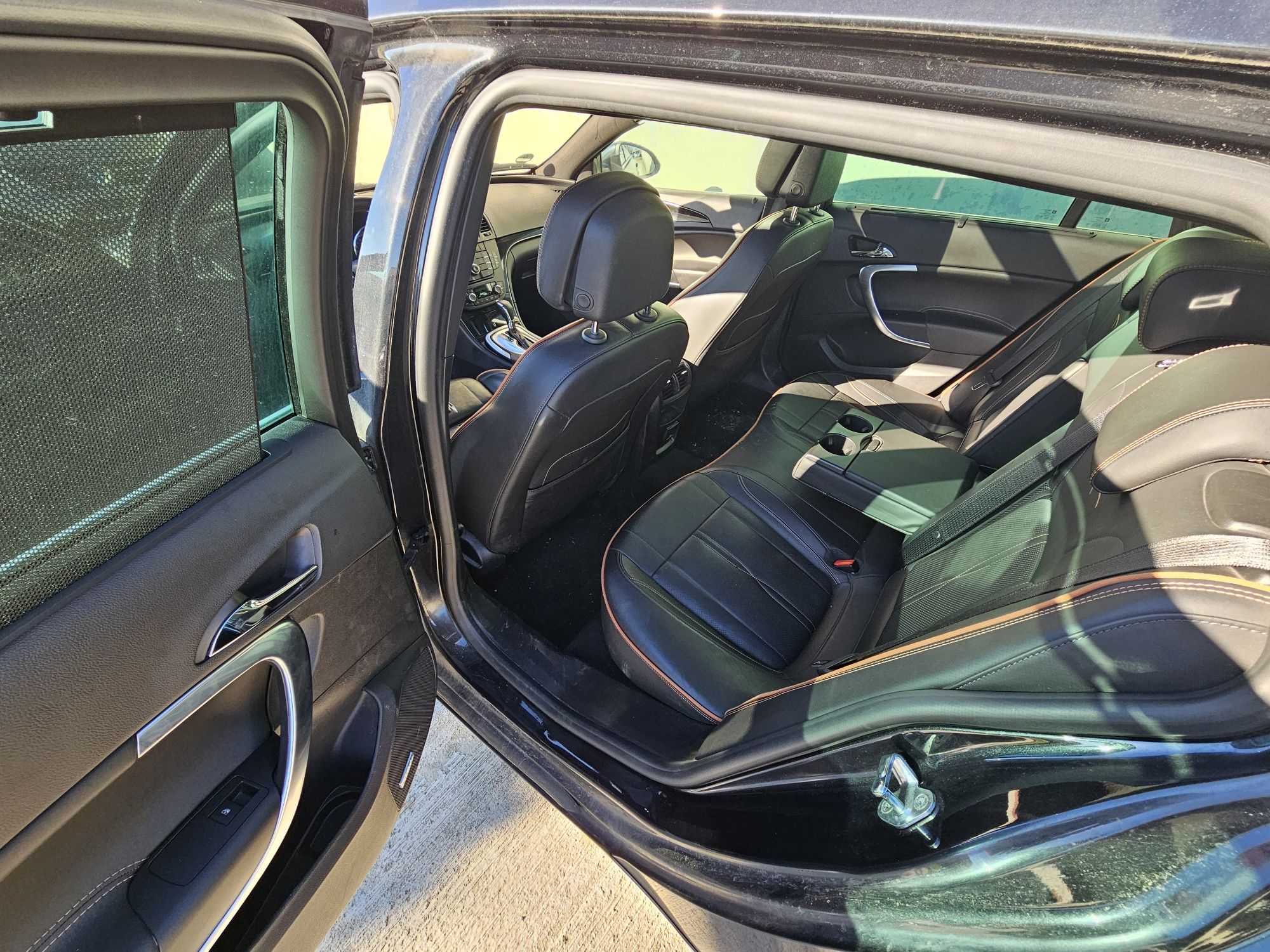 Vând Opel Insignia 2013 full 2.0 diesel  , 160 cp , 244000 km , euro 5