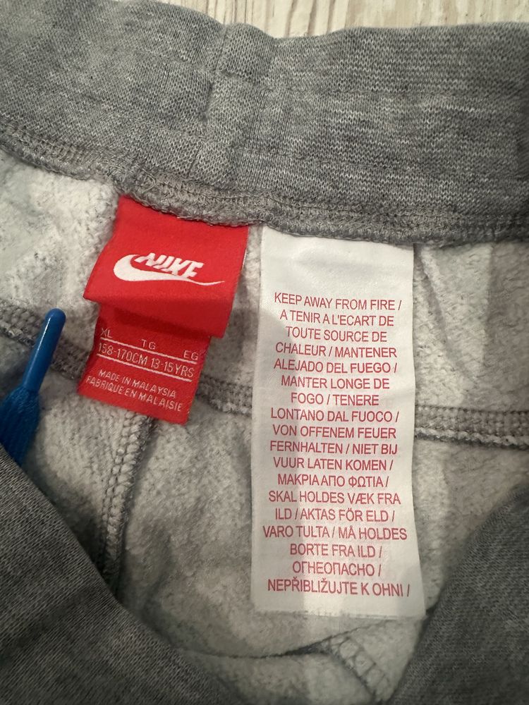 Nike къси панталонки|детски XL