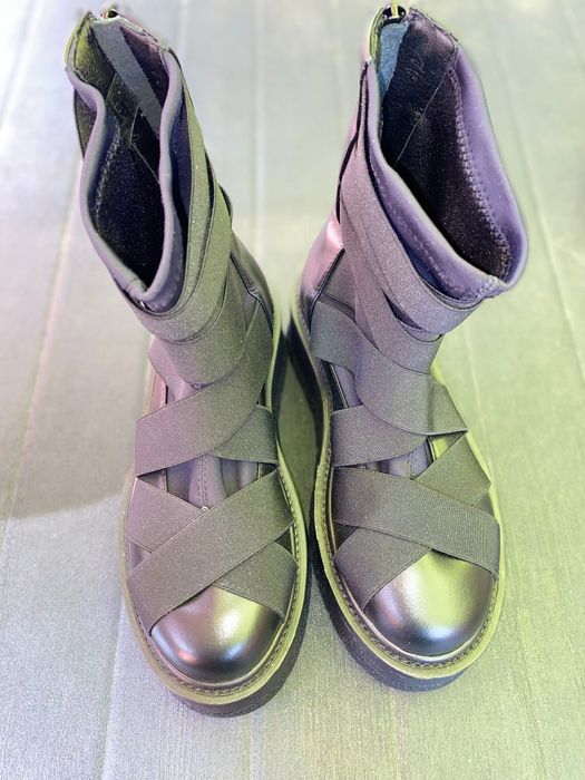 Ghete din piele cu elastic