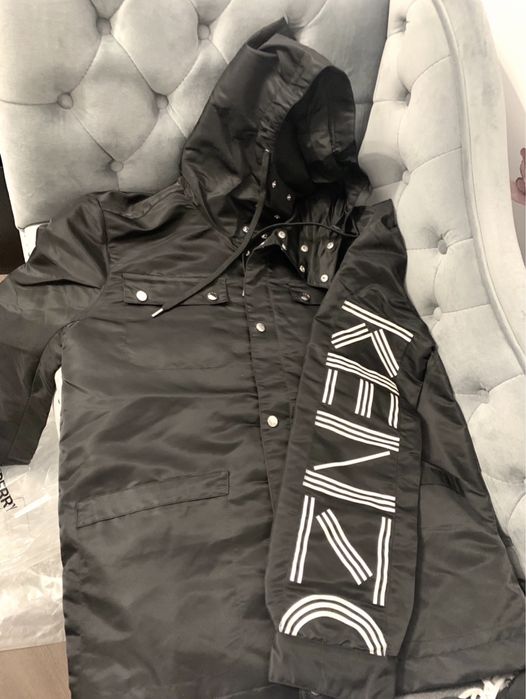 Geaca barbati Kenzo, mas L, culoare negru,noua,eticheta
