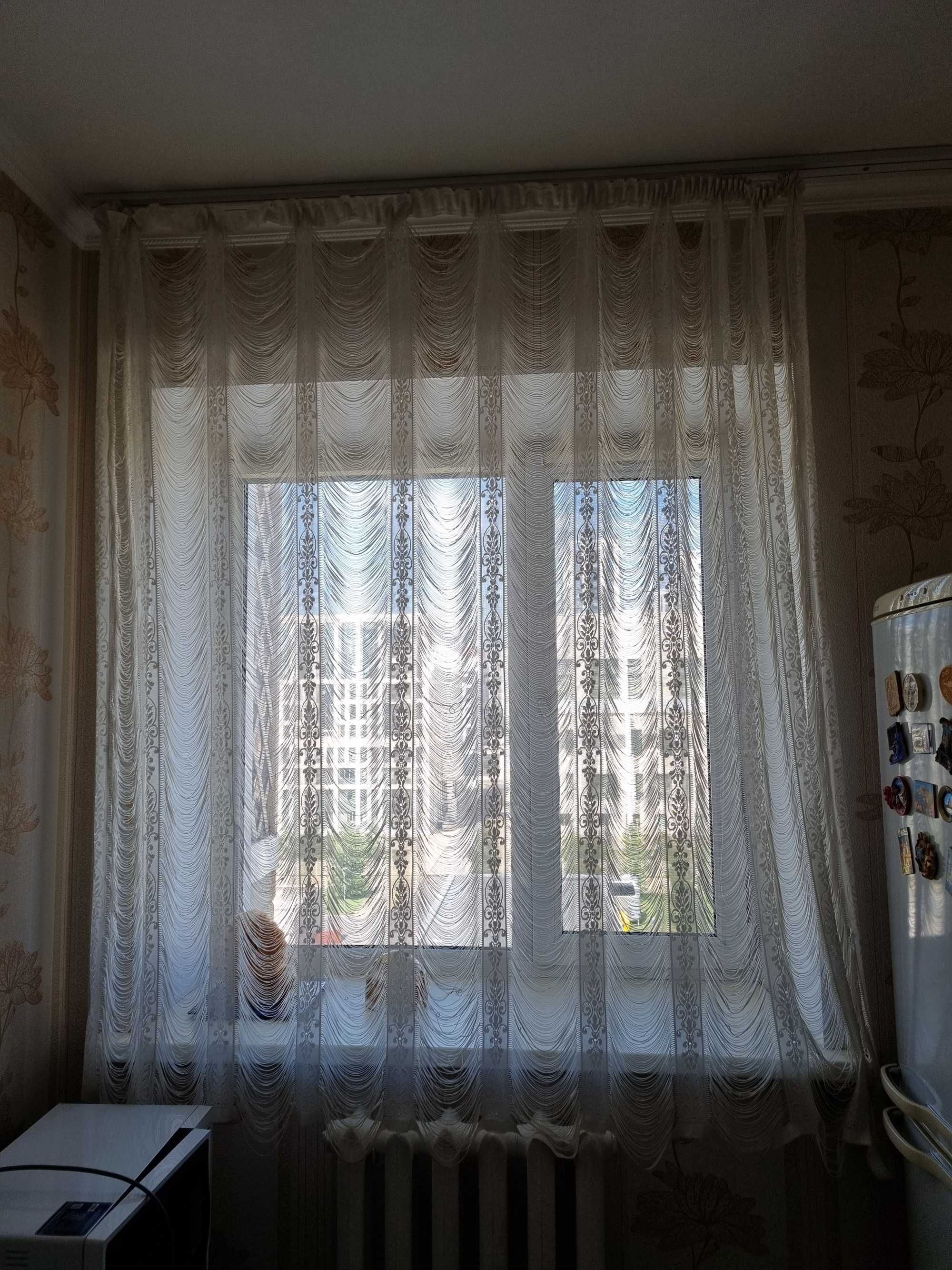 Тюль на кухню, цвет белый