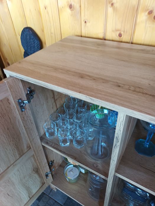 Vând comodă în stare ca și nouă