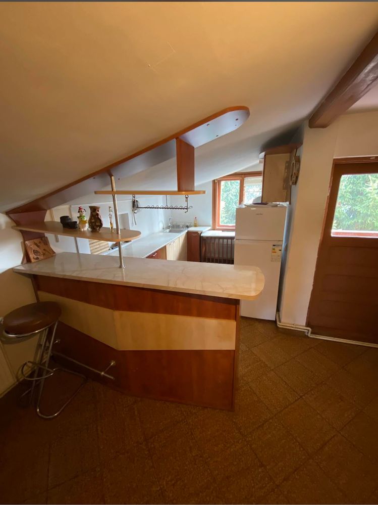 Apartament 4 camere (11 , in vila, cazare echipe de muncitori Ploiesti