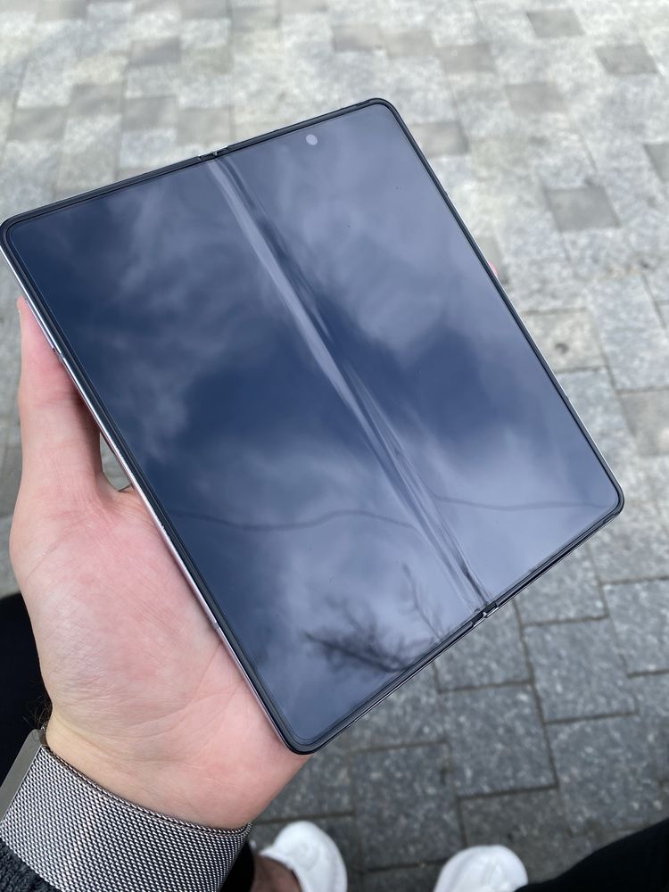 Продам Телефон Samsung Galaxy Z Fold 5