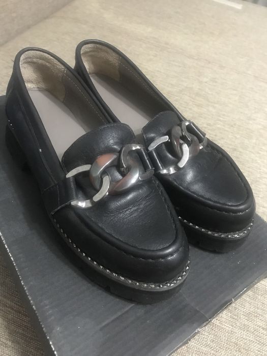Туфли Лоферы. Кожа 35 р. Для школы в самый раз.