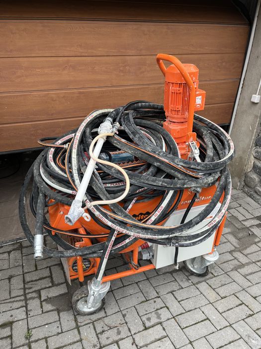 Pompa masina de tencuit cu 30 metri furtun
