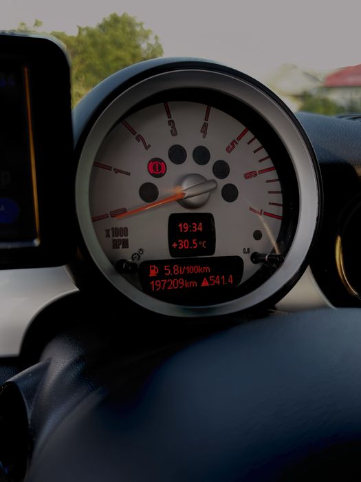Mini Cooper Diesel 1.6 /110 cp - Pachet JCW - Bej &Negru