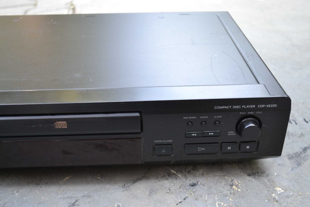 Cd player Sony CDP XE 220