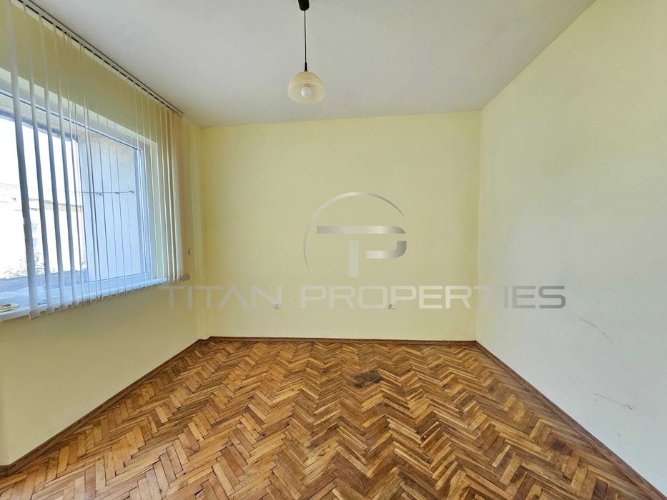 Продава се Тристаен апартамент в Пловдив, Южен - 86 кв.м за 1431 €/кв.м - Снимка #3