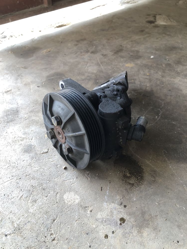 хидравлична помпа BMW N52B30 258hp e63,e60,е90,330i,530i630i Н52Б30