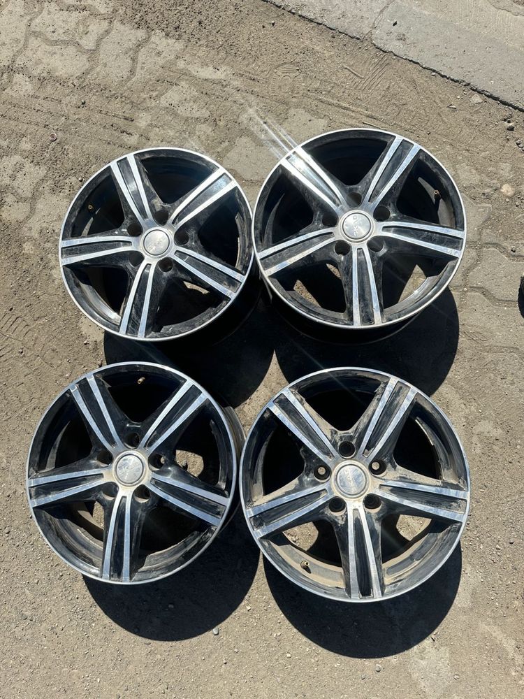 Продам комплект дисков R16