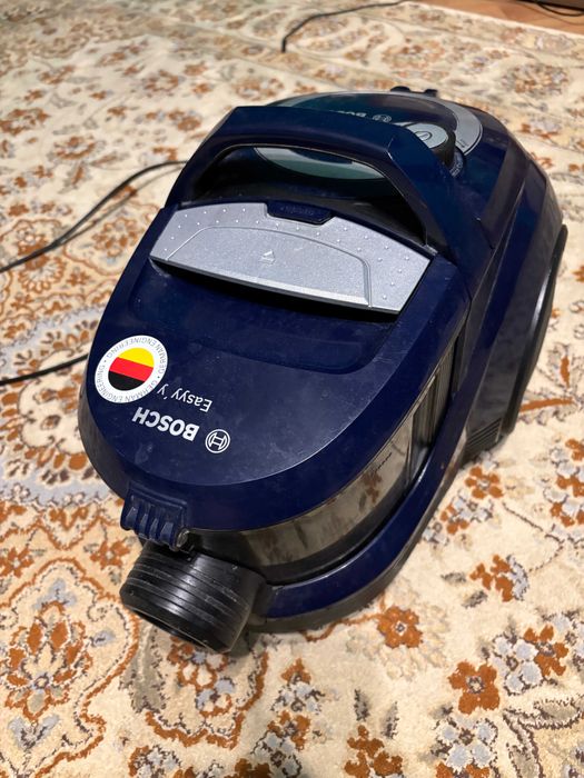 Контейнерный пылесос Easyy Bosch BGC2UK2000