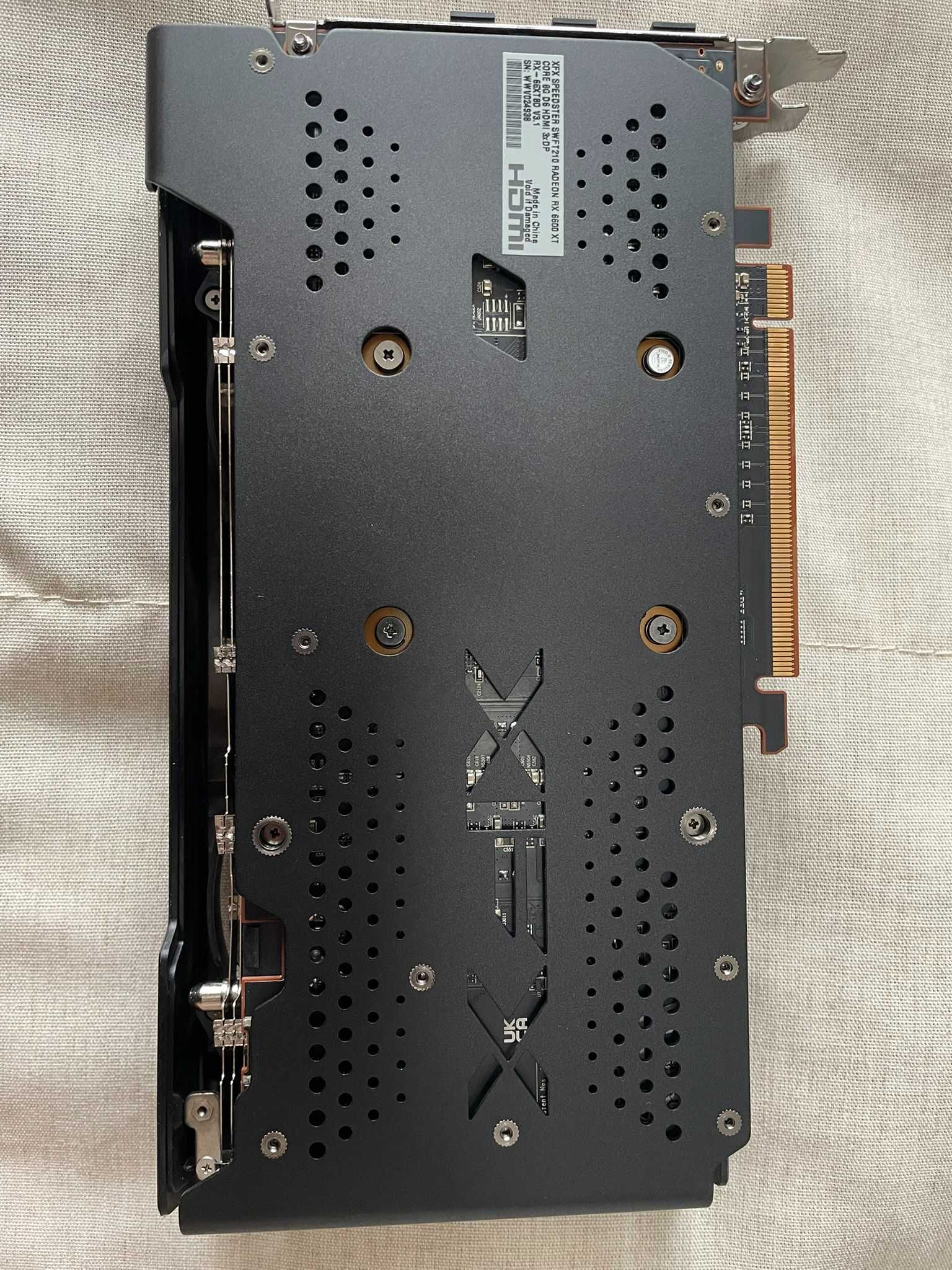 XFX swft RX6600XT