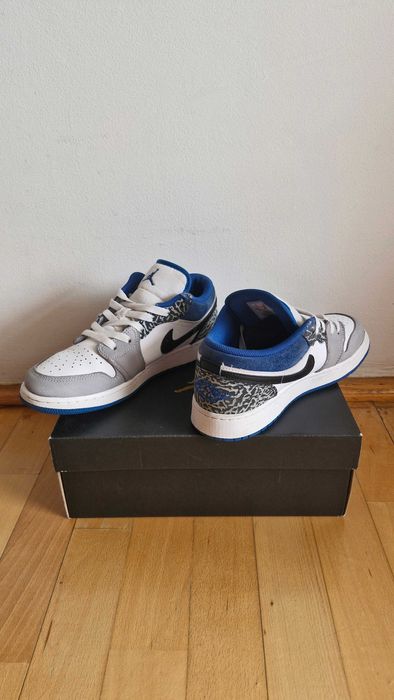 Air Jordan 1 Low SE True Blue (GS), mărimea 39